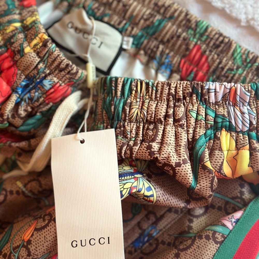 Gucci skirt M size brand new